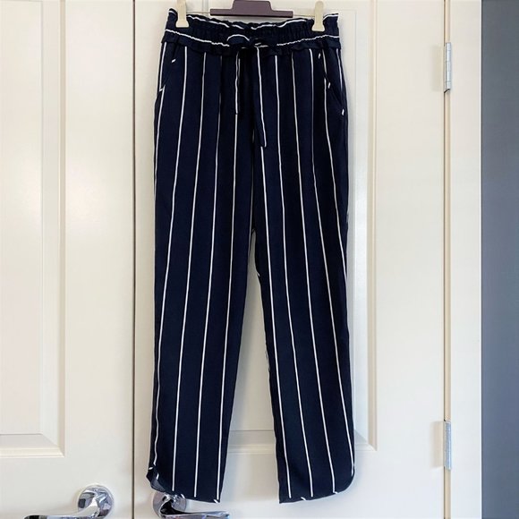 LIKE NEW Zara Flowy Pants Navy blue Striped - Picture 2 of 4